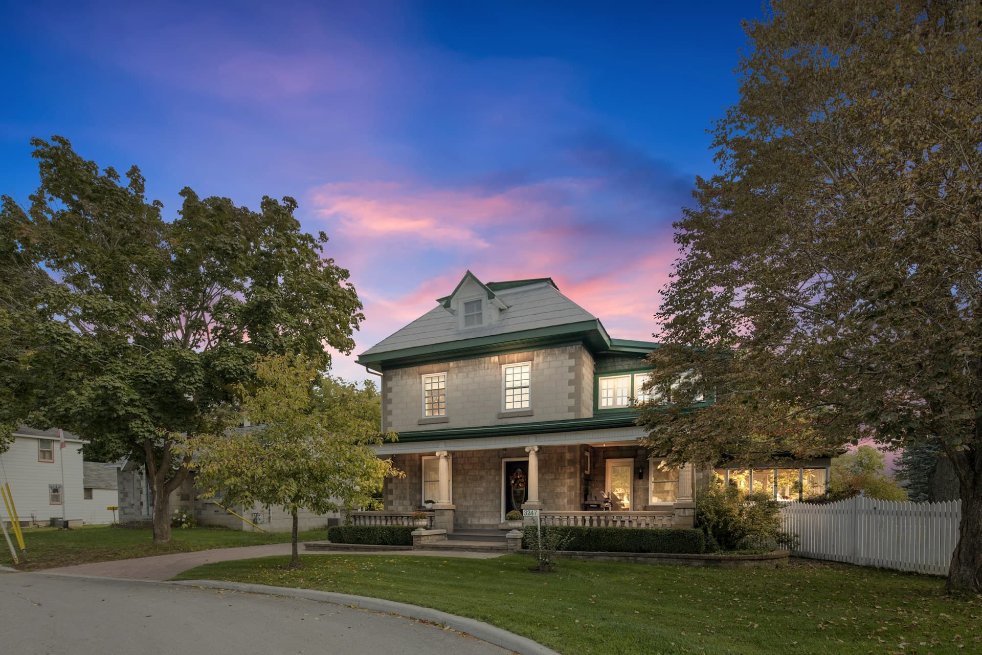 Real Estate Photo Editing Trends That Never Go Out of Style (Timeless Standards for Listings)